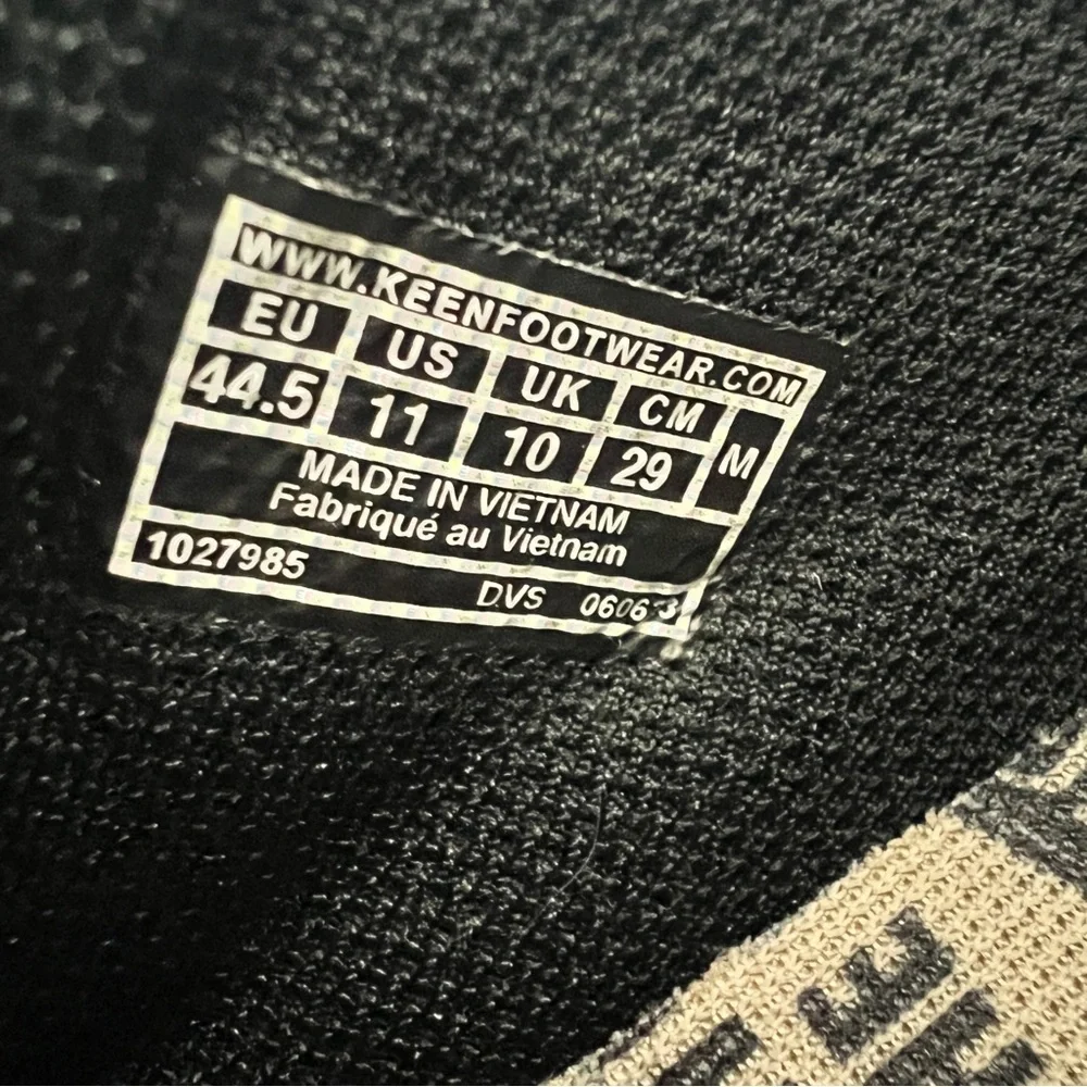 Keen Hoodcamp Black Slip-on Shoes - Picture 6 of 6